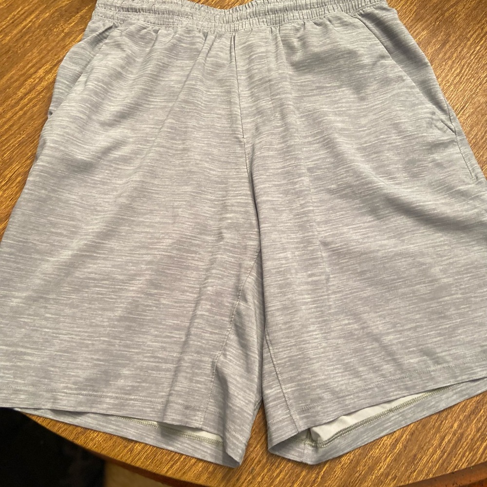 Lulu Lemon men's shorts L